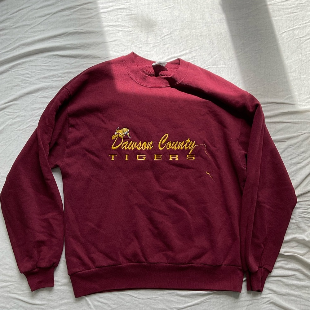 Gildan Red Crewneck Sweater Athletic Style